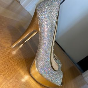 Enzo Angiolini Pumps